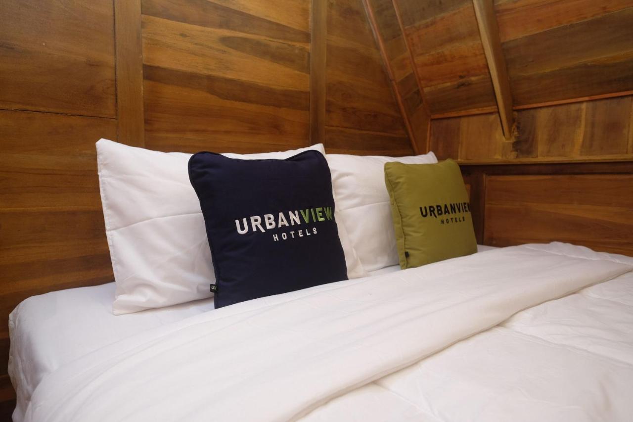 Urbanview Villa Lukulo Kebumen By Reddoorz エクステリア 写真
